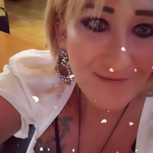 Meet your Posher, Heidi